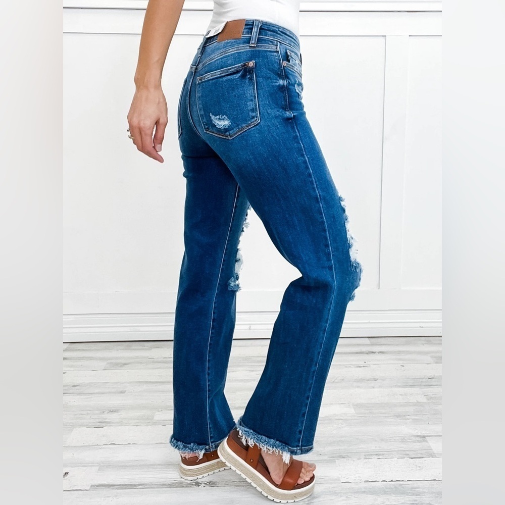 Judy Blue Mid-Rise Straight Leg Distressed Dad Jean, size 28